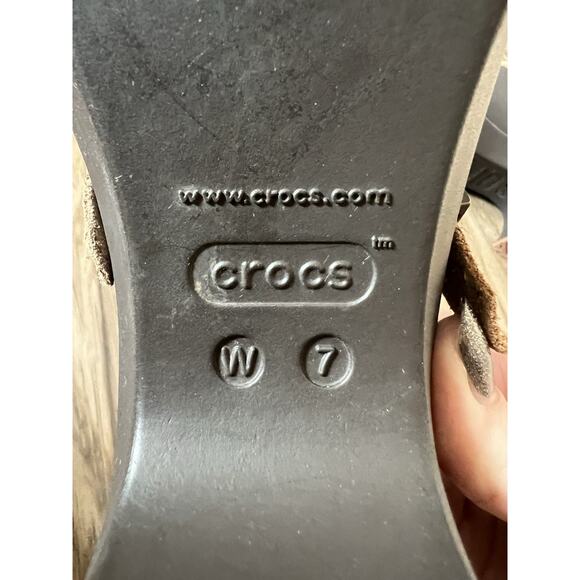 Crocs | Sarah Cobbler Comfort Clogs Brown Slip On Mule Leather Strap- Size 7 - Picture 5 of 6